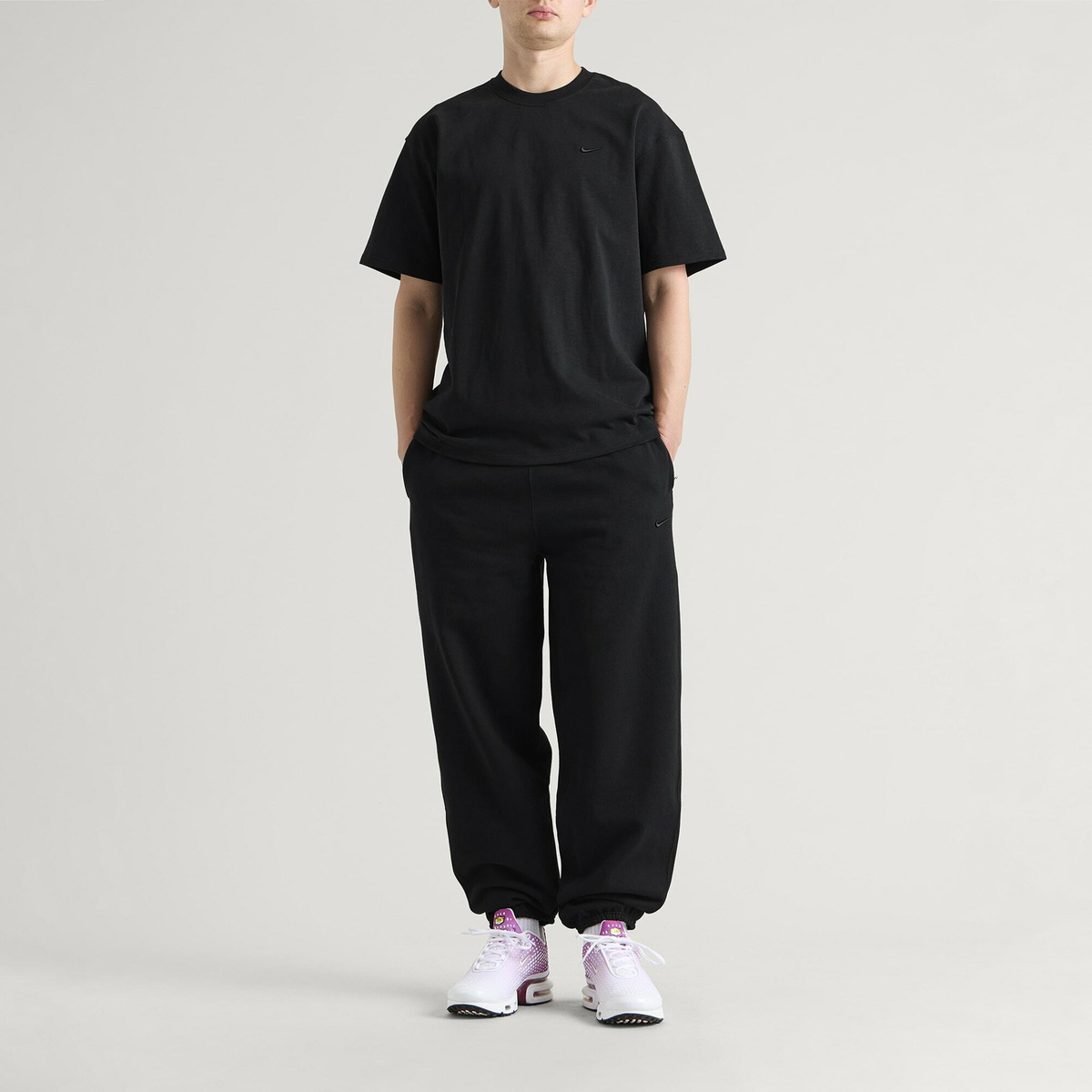 Nike Men's 560 T-Shirt in Black