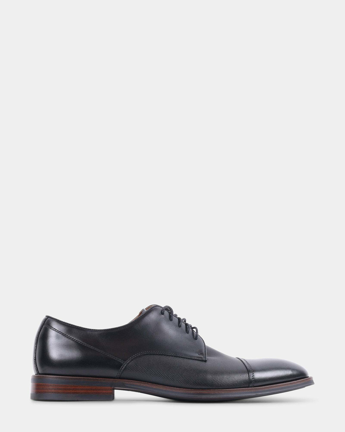 Steve Madden Nyles Dress Shoes in Black