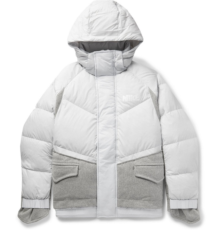 Photo: Nike - Sacai NRG Logo-Print Quilted Nylon and Mélange Wool-Blend Down Hooded Parka - White