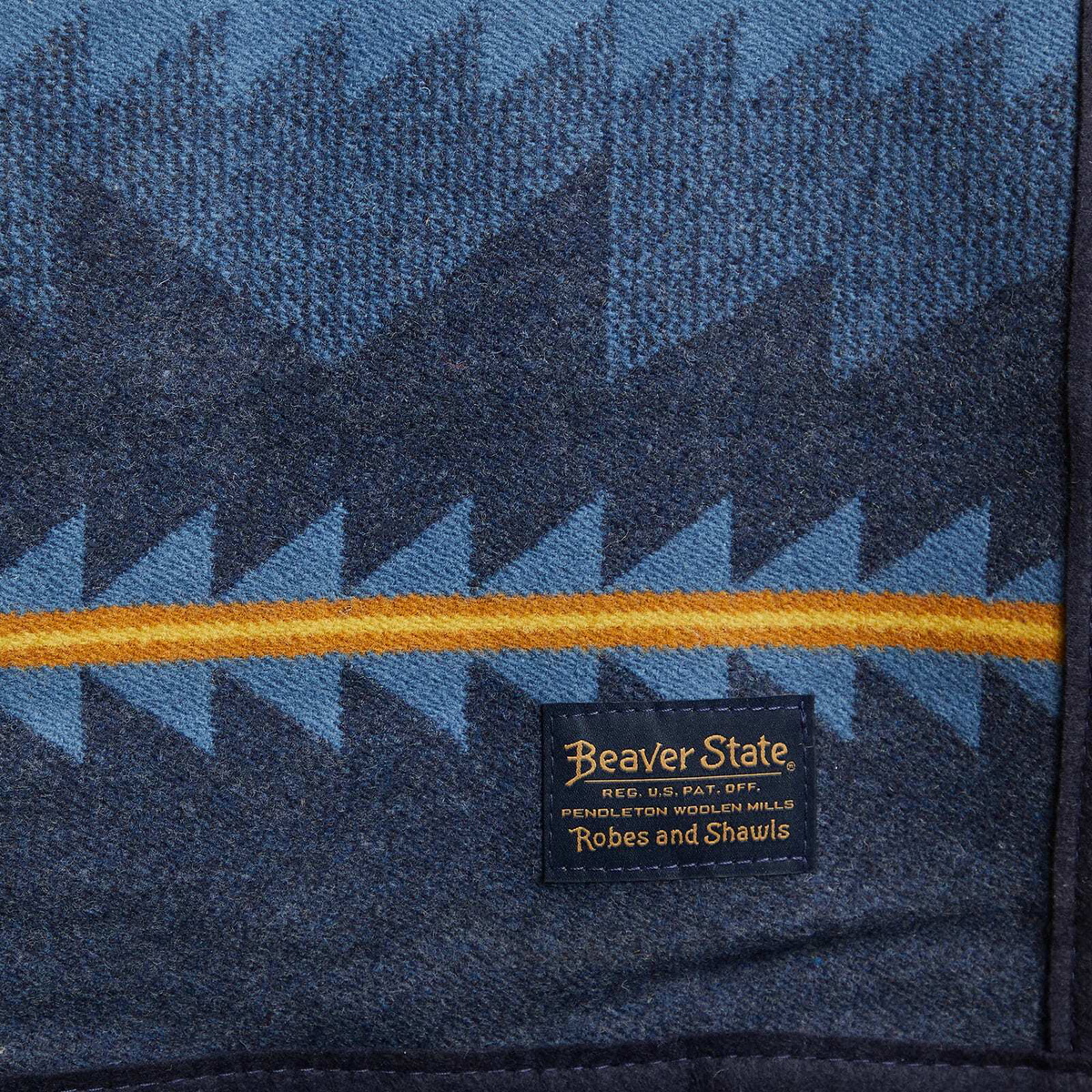 Pendleton Jacquard Unnapped Throw in Cascadia 