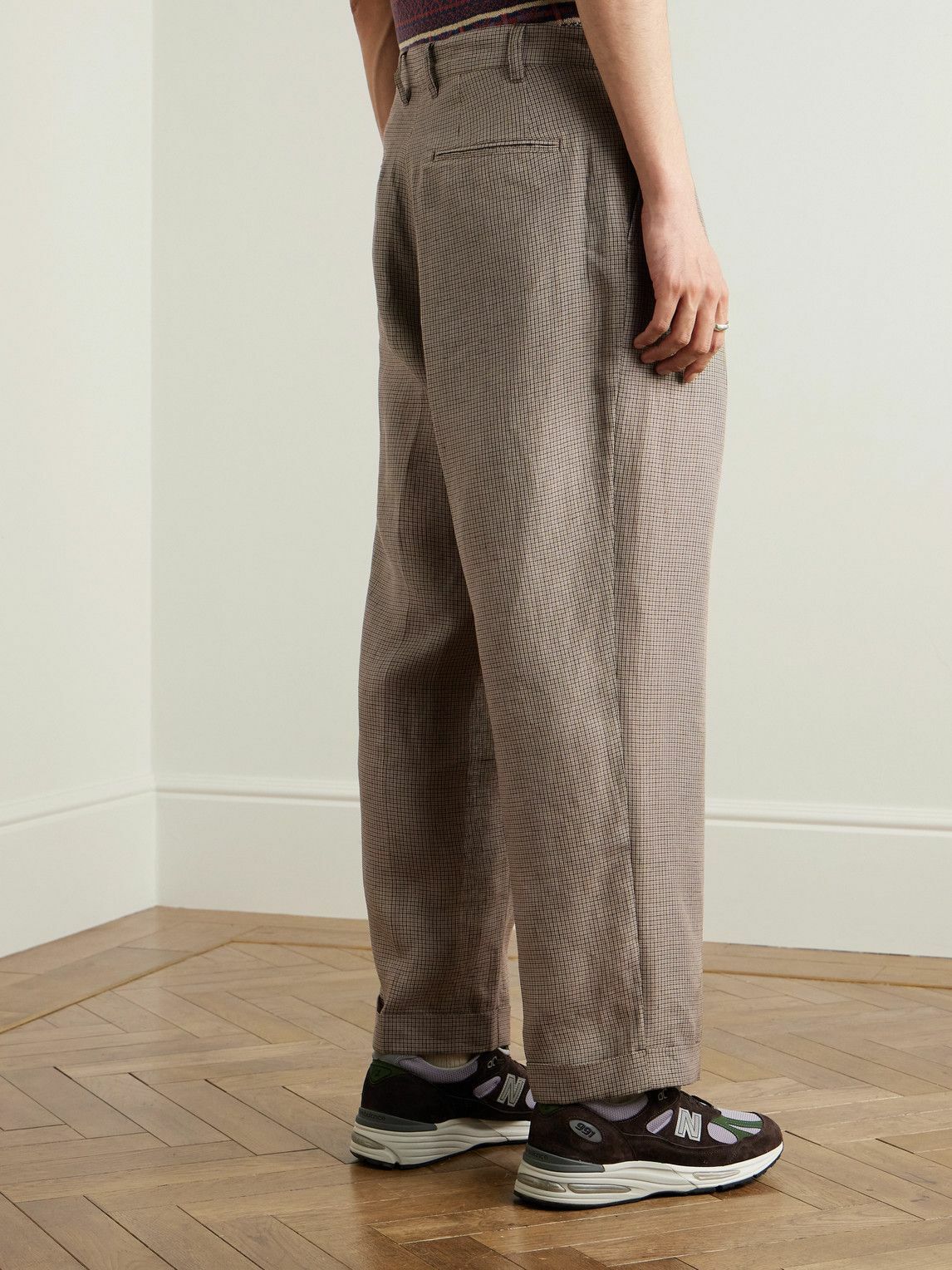 Beams Plus - Straight-Leg Pleated Checked Linen and Cotton-Blend Trousers - Brown