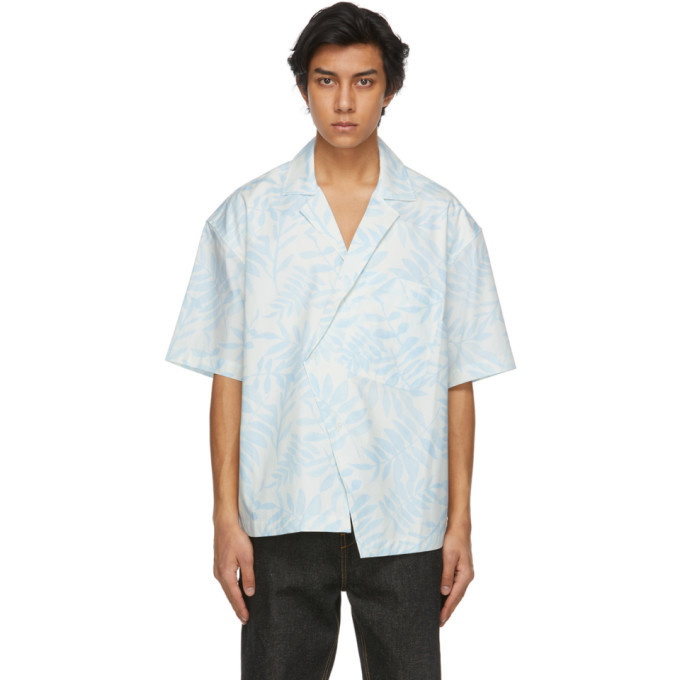 Photo: Jacquemus White and Blue Printed La Chemise Novi Short Sleeve Shirt