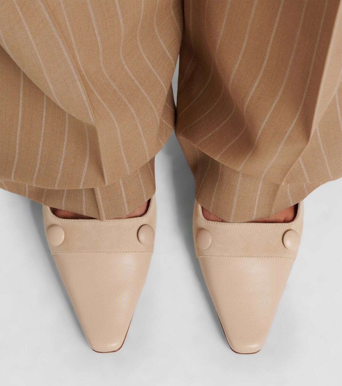 Manolo Blahnik Quantapla suede pumps