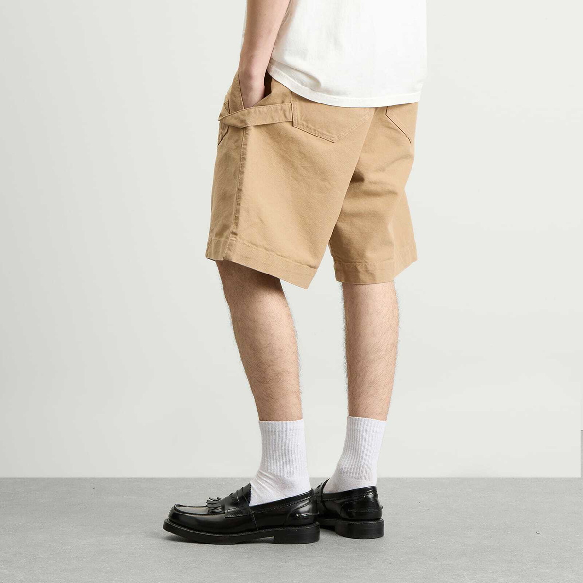 JW Anderson Men's Twisted Workwear Shorts in Flax JW Anderson