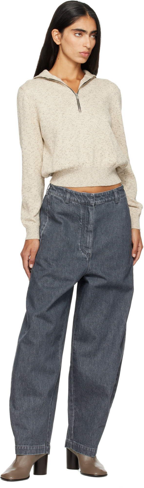 Cordera Gray Curved Jeans
