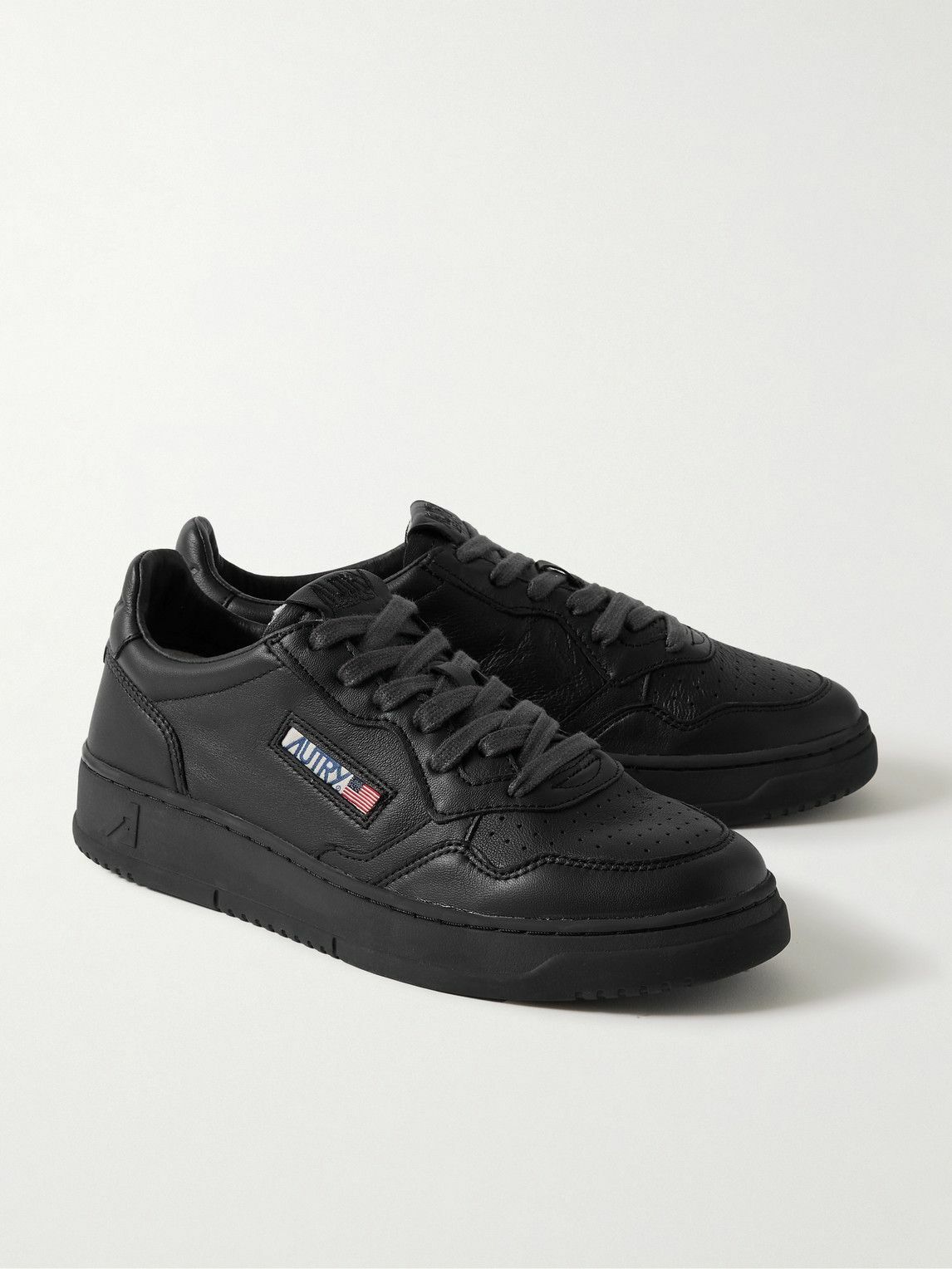 Autry - Medalist Leather Sneakers - Black Autry