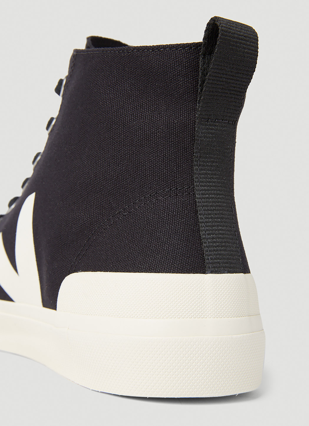 Veja Wata II Sneakers