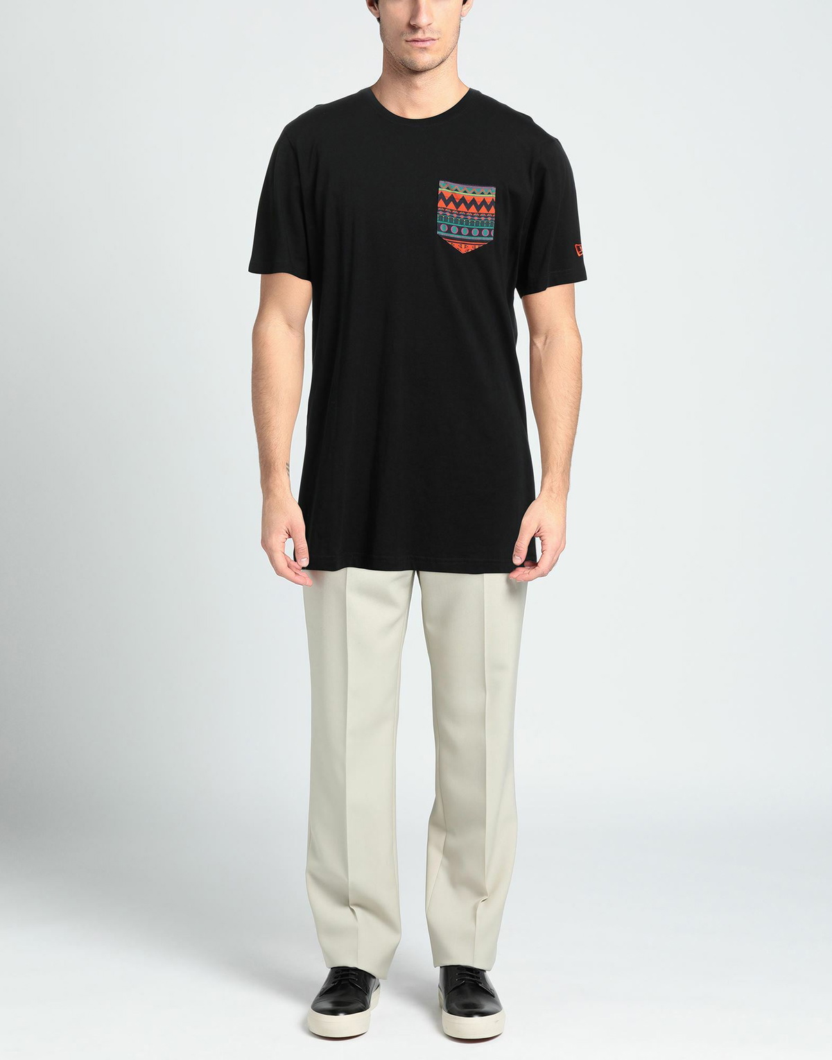 New Era Mens T-shirt in Black