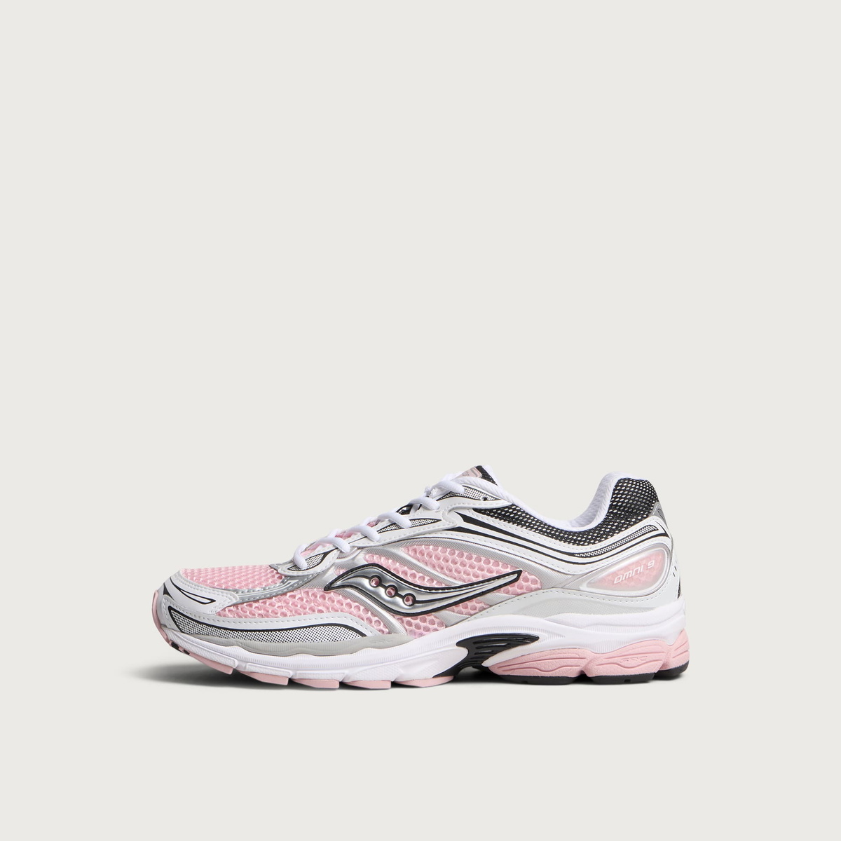 Saucony Progrid Omni 9 OG Sneaker in White/Touch