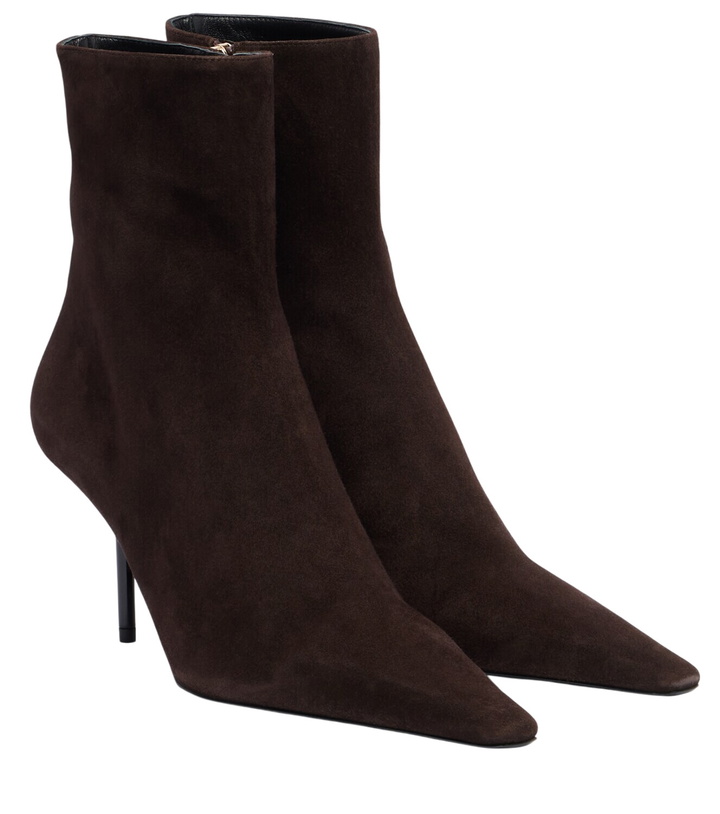 Photo: Victoria Beckham Pointy 75 suede ankle boots