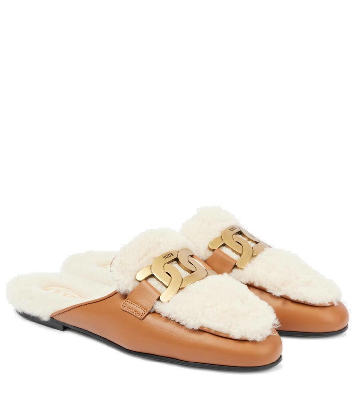 Photo: Tod's Catena shearling-lined leather slippers
