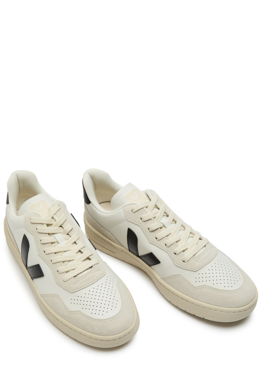 Veja V-90 Panelled Grained Leather Sneakers White And Black