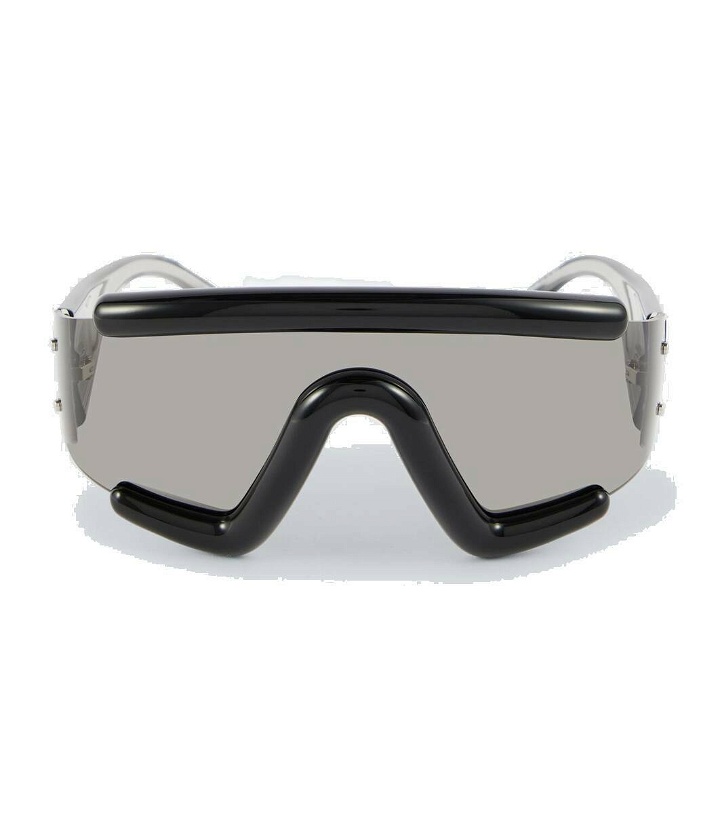 Photo: Moncler Lancer shield sunglasses