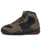 Nike Bltro Qs Sneaker in Khaki/Black/Red