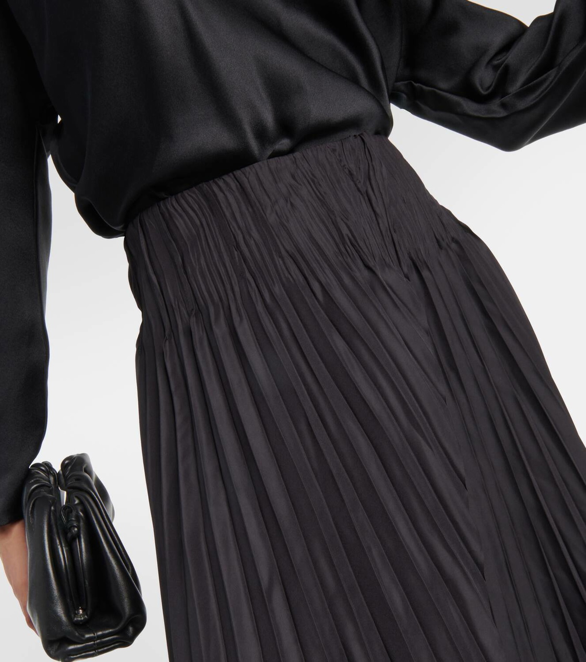 Vince pleated 2025 wrap midi skirt