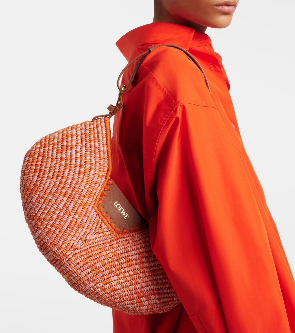 Loewe Paula's Ibiza Swim Medium raffia shoulder bag