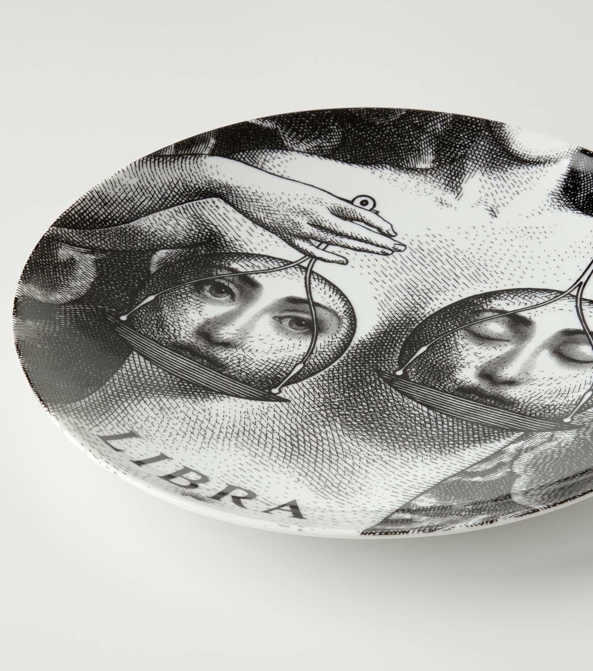 Fornasetti Tema E Variazioni N.354 Libra wall plate