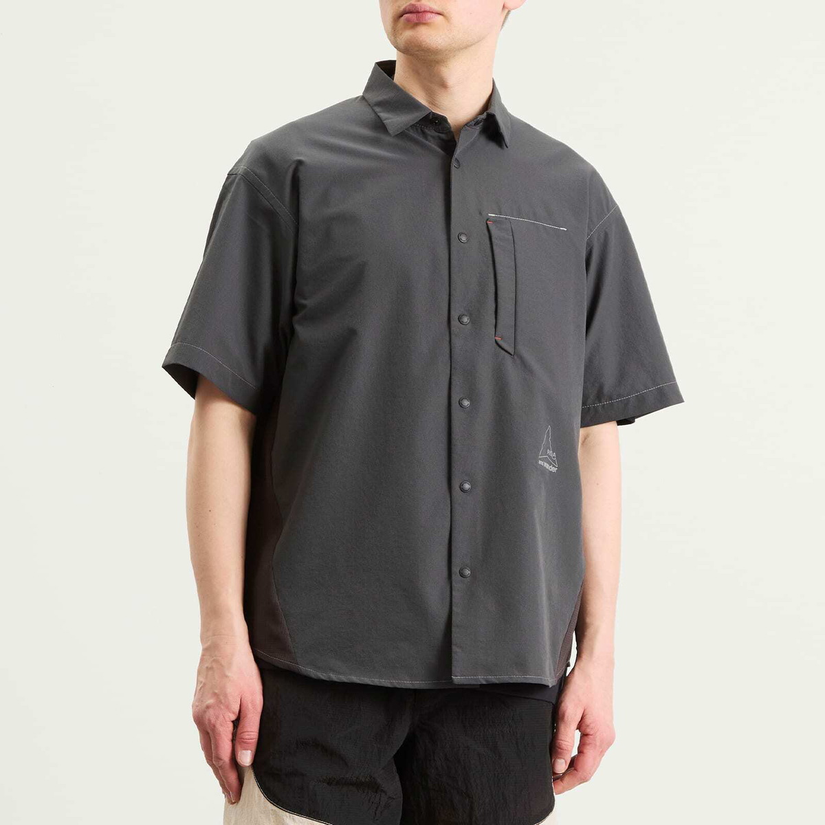 and wander Men's x ROA Breathable Shirt in Charcoal