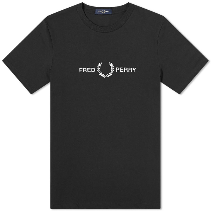 Photo: Fred Perry Authentic Embroidered Logo Tee