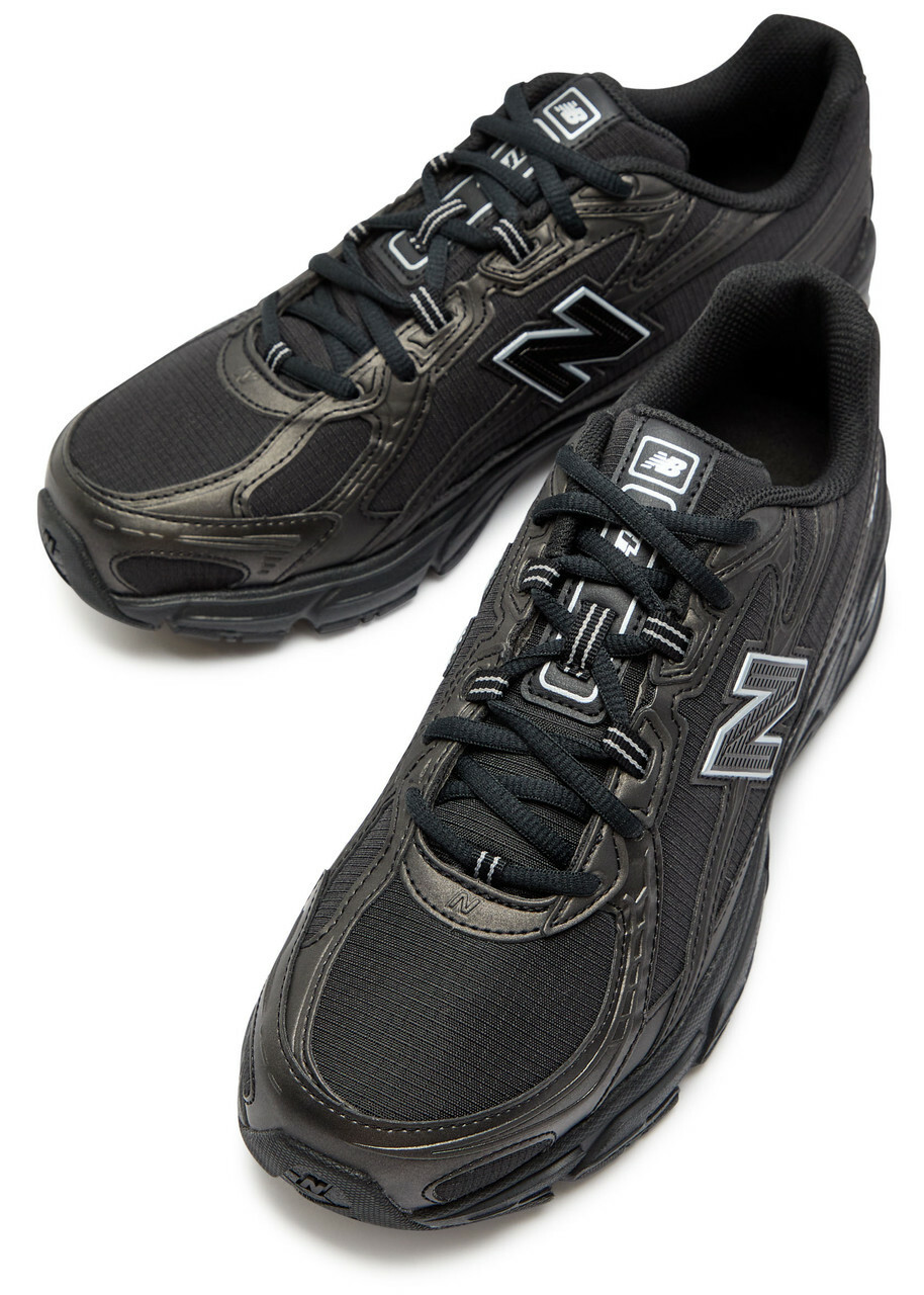 New Balance 740 Panelled Mesh Sneakers Black