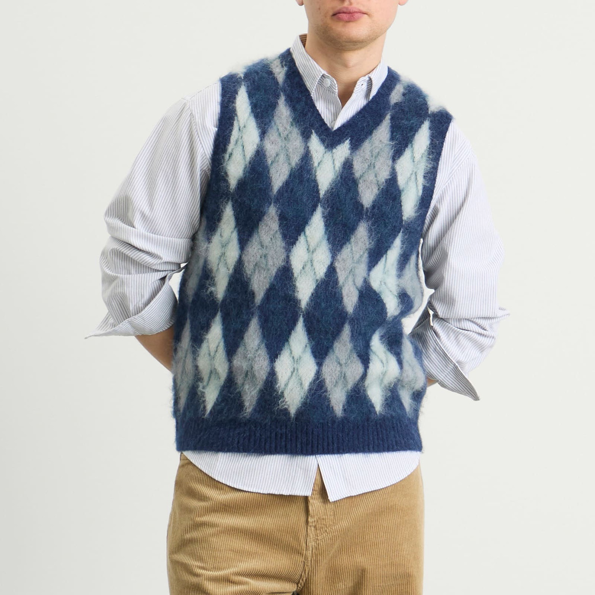 Beams Plus Men's Mohair Argyle Knit Vest in Navy