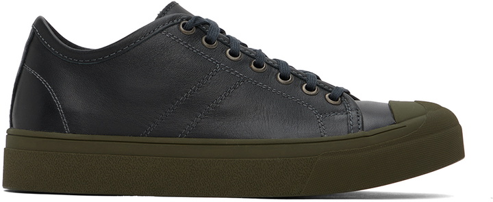 Photo: Sofie D'Hoore Navy & Khaki Folk Sneakers