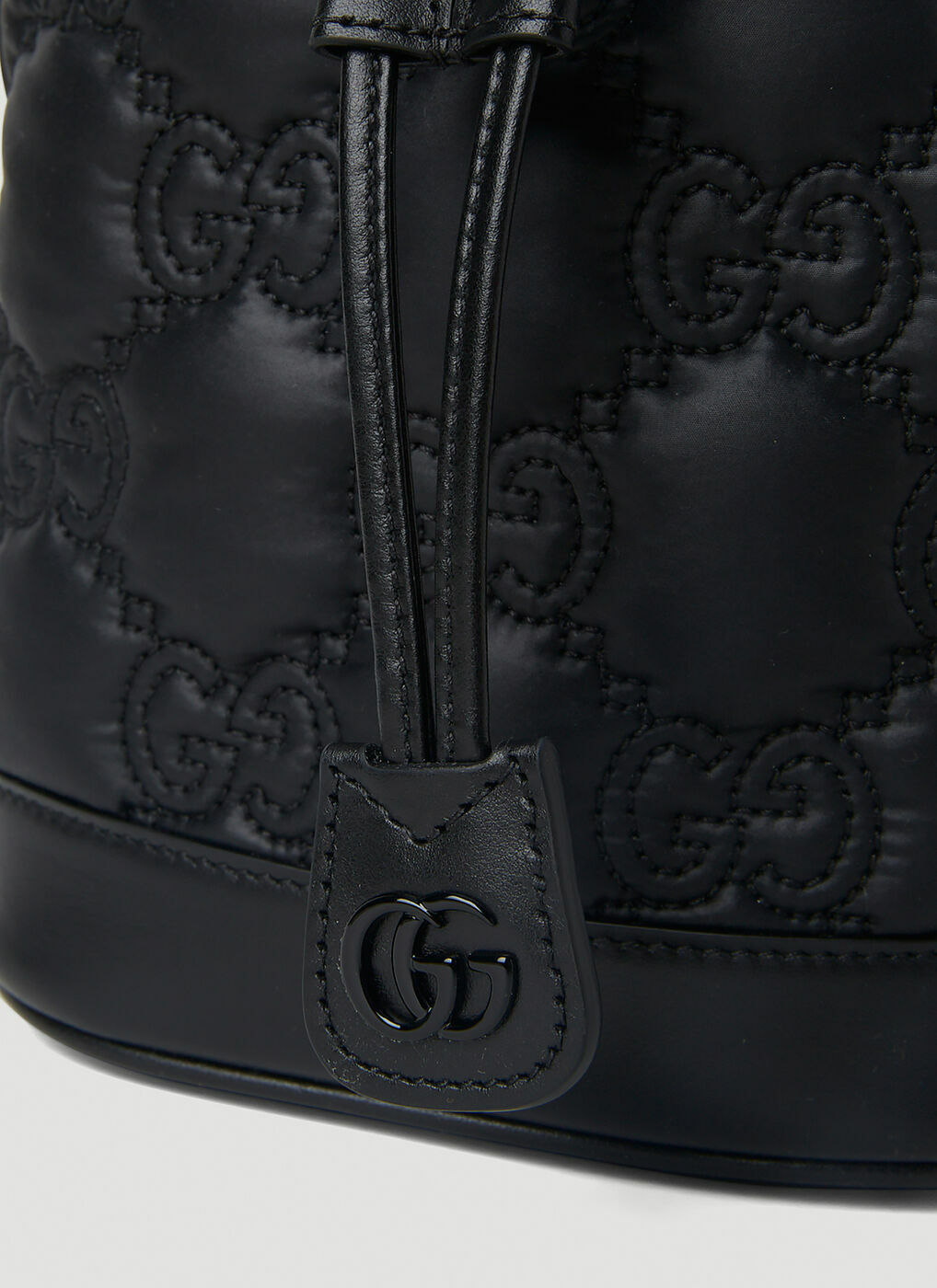 Gucci - GG Matelassé Bucket Shoulder Bag in Black Gucci