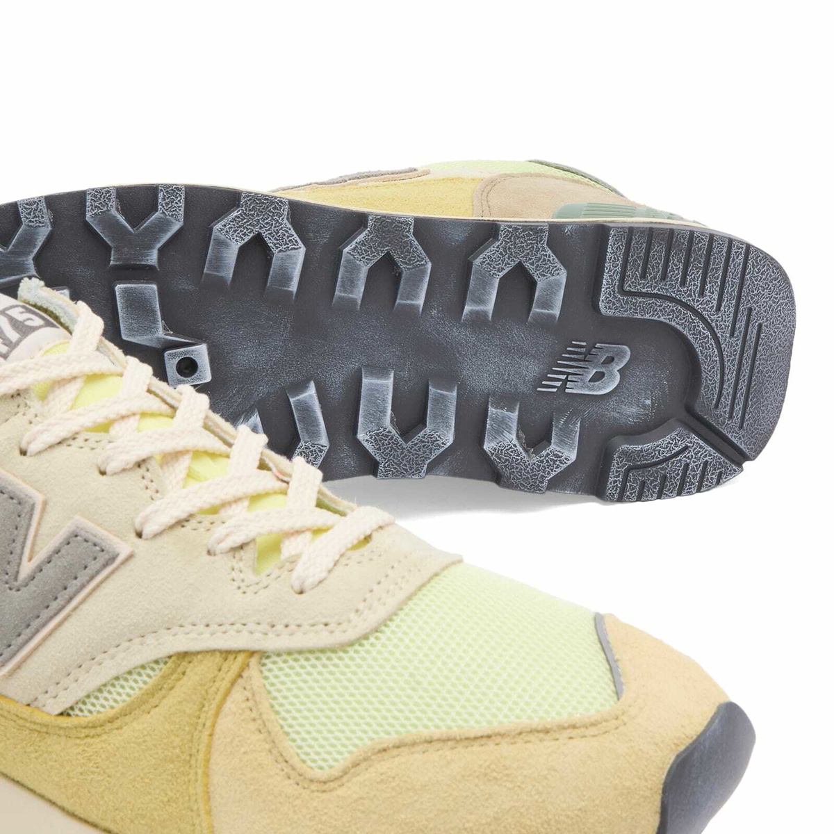 New Balance x Auralee 475 Sneaker in Aloe Wash