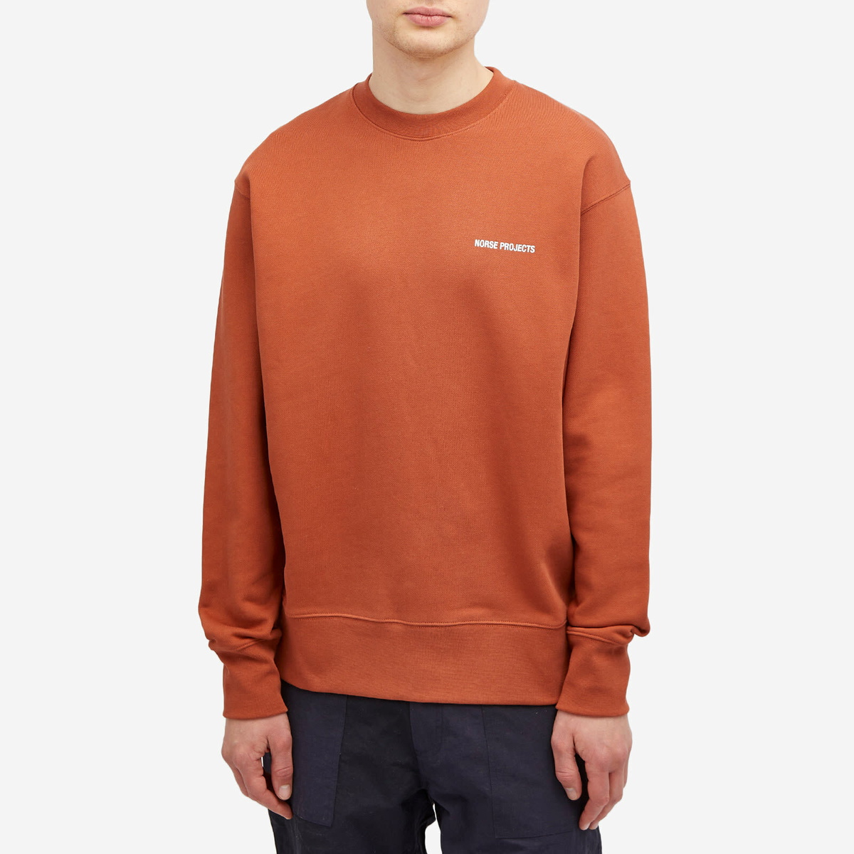 【関税込み】NORSE PROJECTS オレンジ Arne スウェットシャツ Norse Projects Men's Arne Organic Logo Crew Sweatshirt in