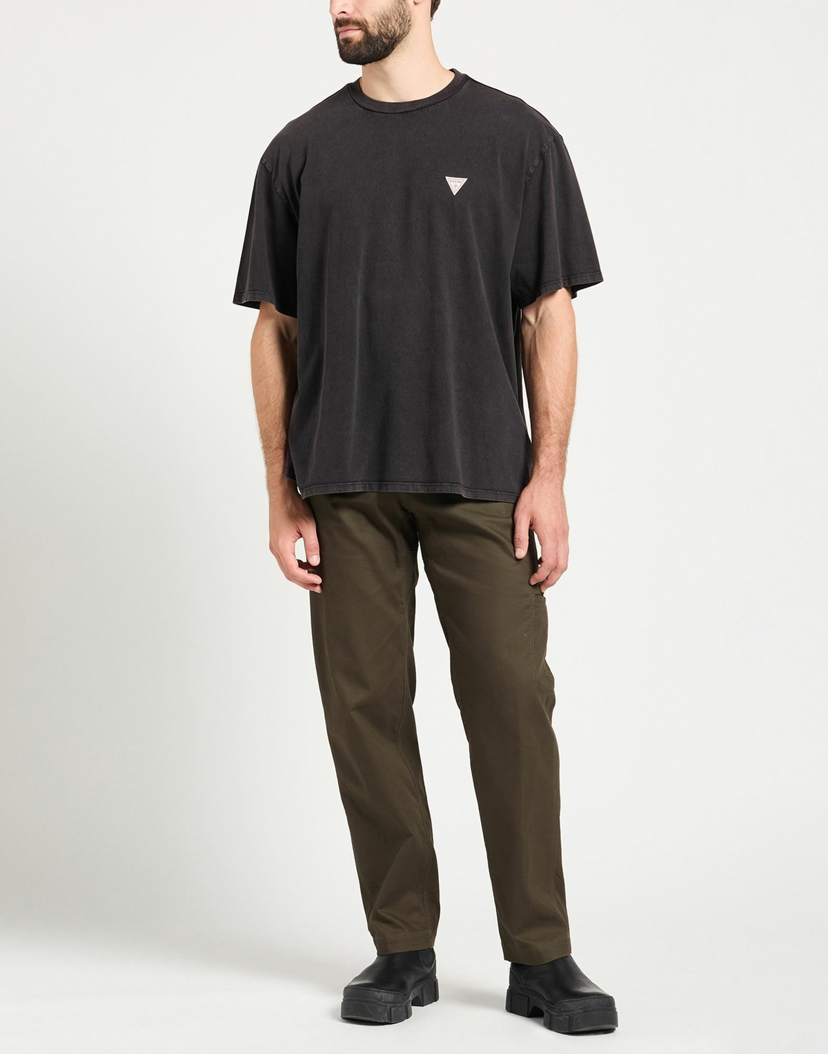 Guess Mens T-shirt Dark in Brown