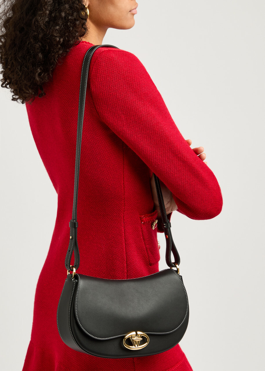 ショルダーバッグ・ポシェット VALENTINO GARAVANI OHVAL MEDIUM NAPPA SHOULDER BAG Valentino Garavani Ohval Medium Shoulder Bag in Nappa