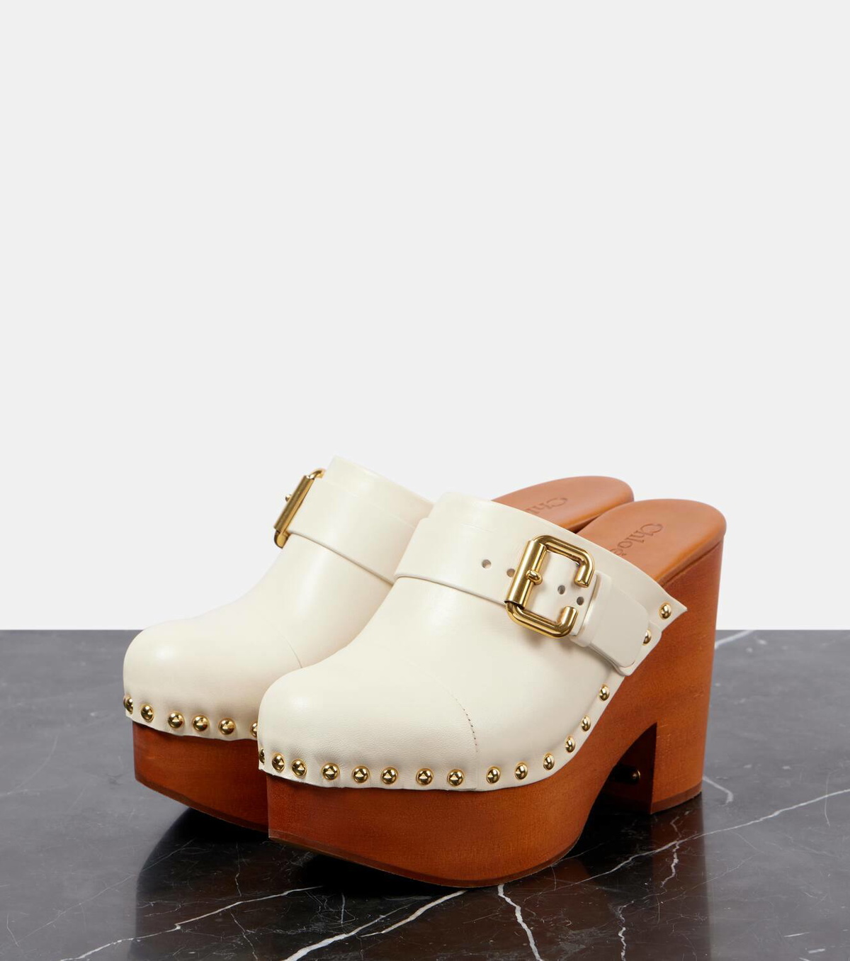 【Chloe】 Jeannette studded leather clogs Jeannette studded leather clogs in black - Chloe | Mytheresa