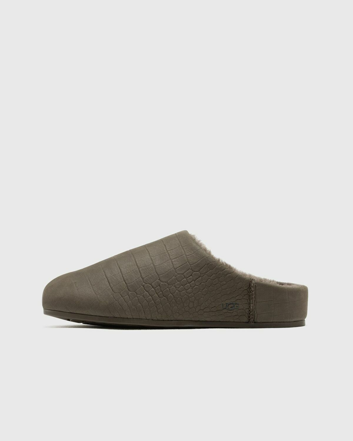 W ELEA EMBOSSED SLIP-ON