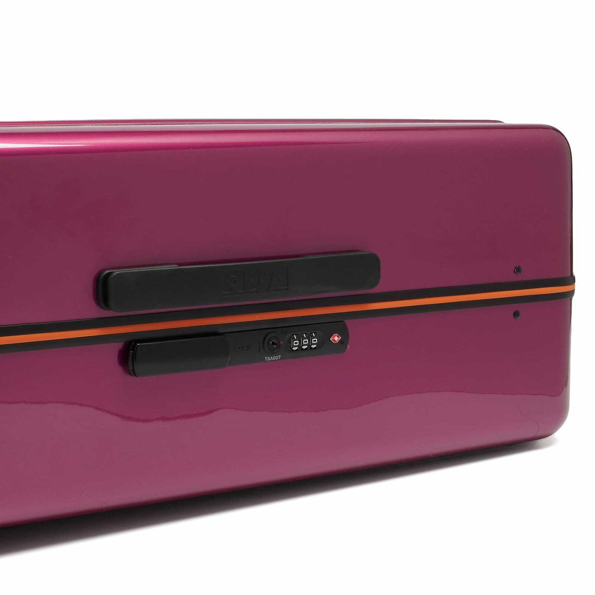 Floyd Check-In Luggage - 61L in Magic Purple 