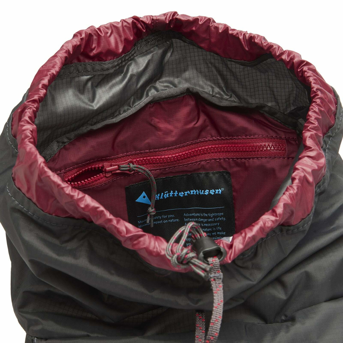 Klättermusen Men's Skrymner Backpack 20L in Raven 