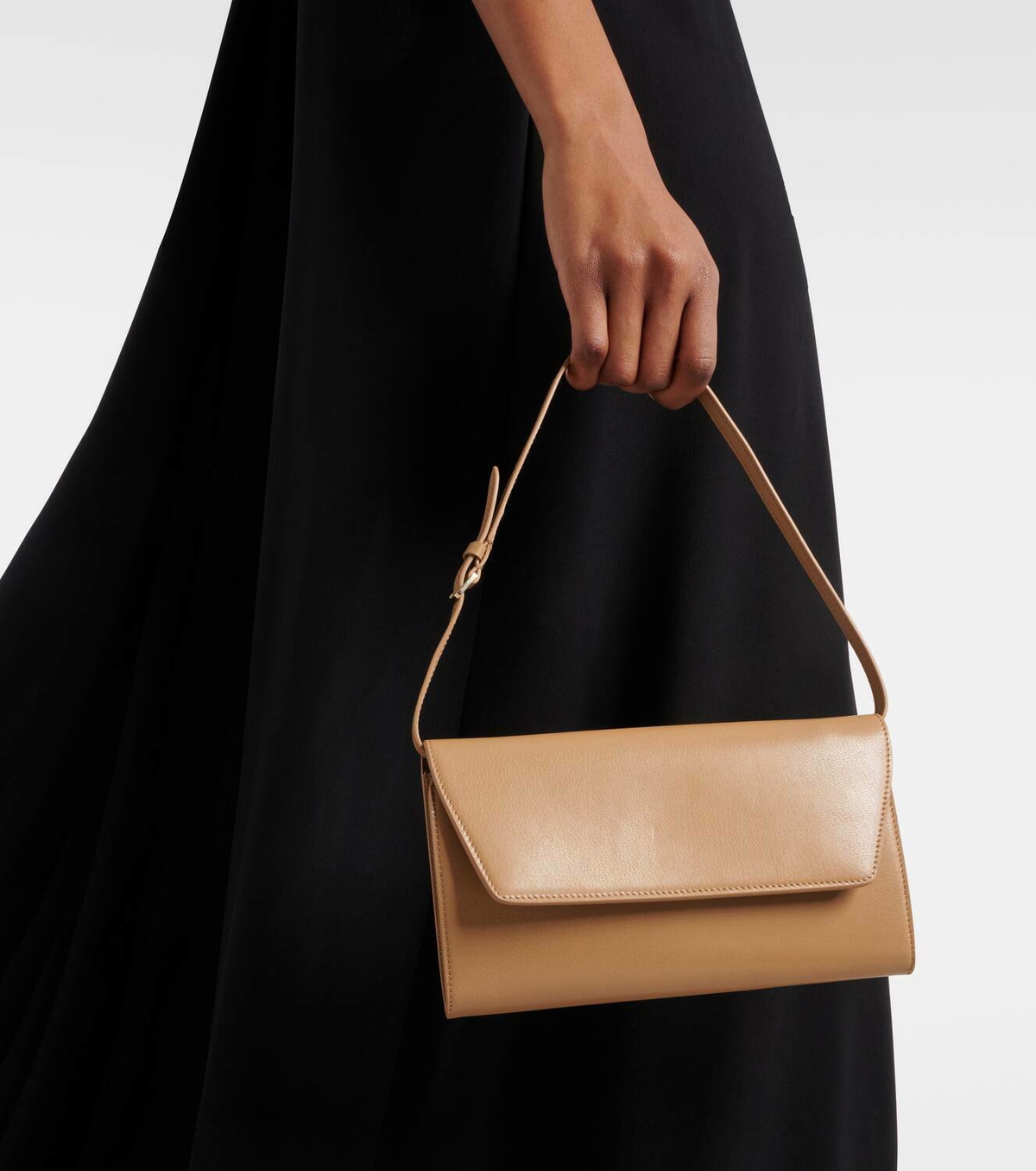 トートバッグ [The Row] Evening Clutch in Leather Evening leather clutch in black - The Row | Mytheresa