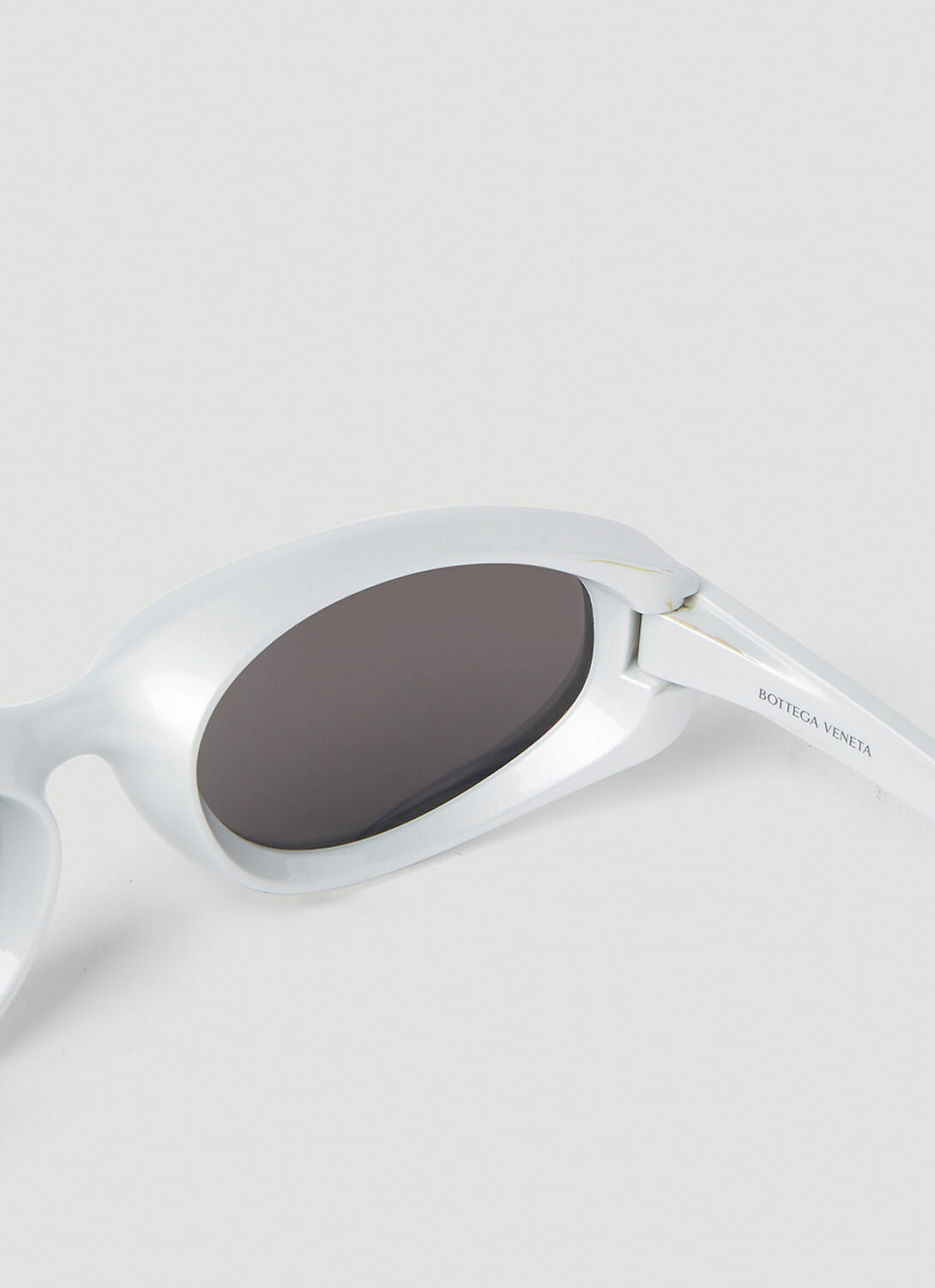 Bottega Veneta Arch Oval Sunglassses