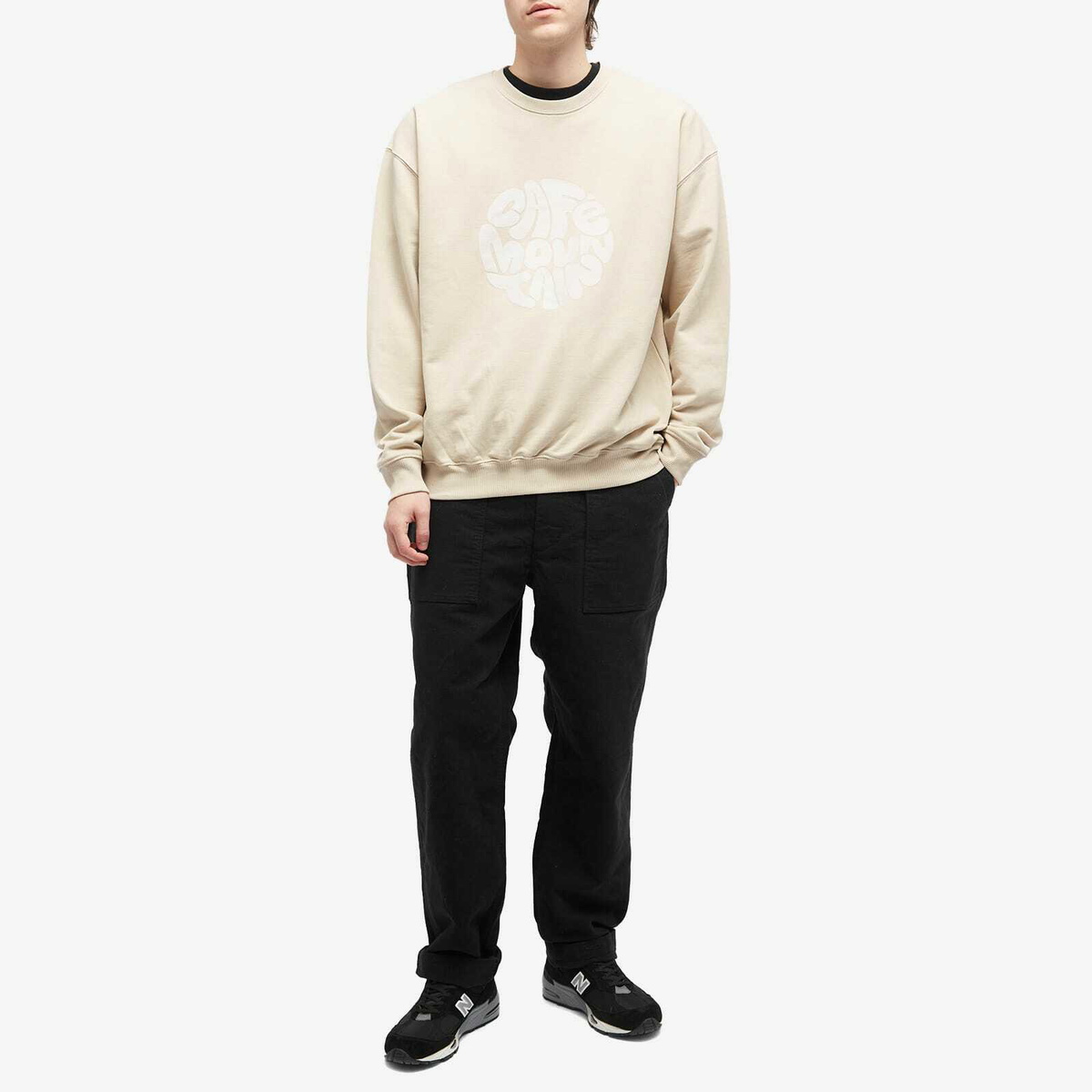 Café Mountain Men's Flow Logo Crew Sweater in Taupe