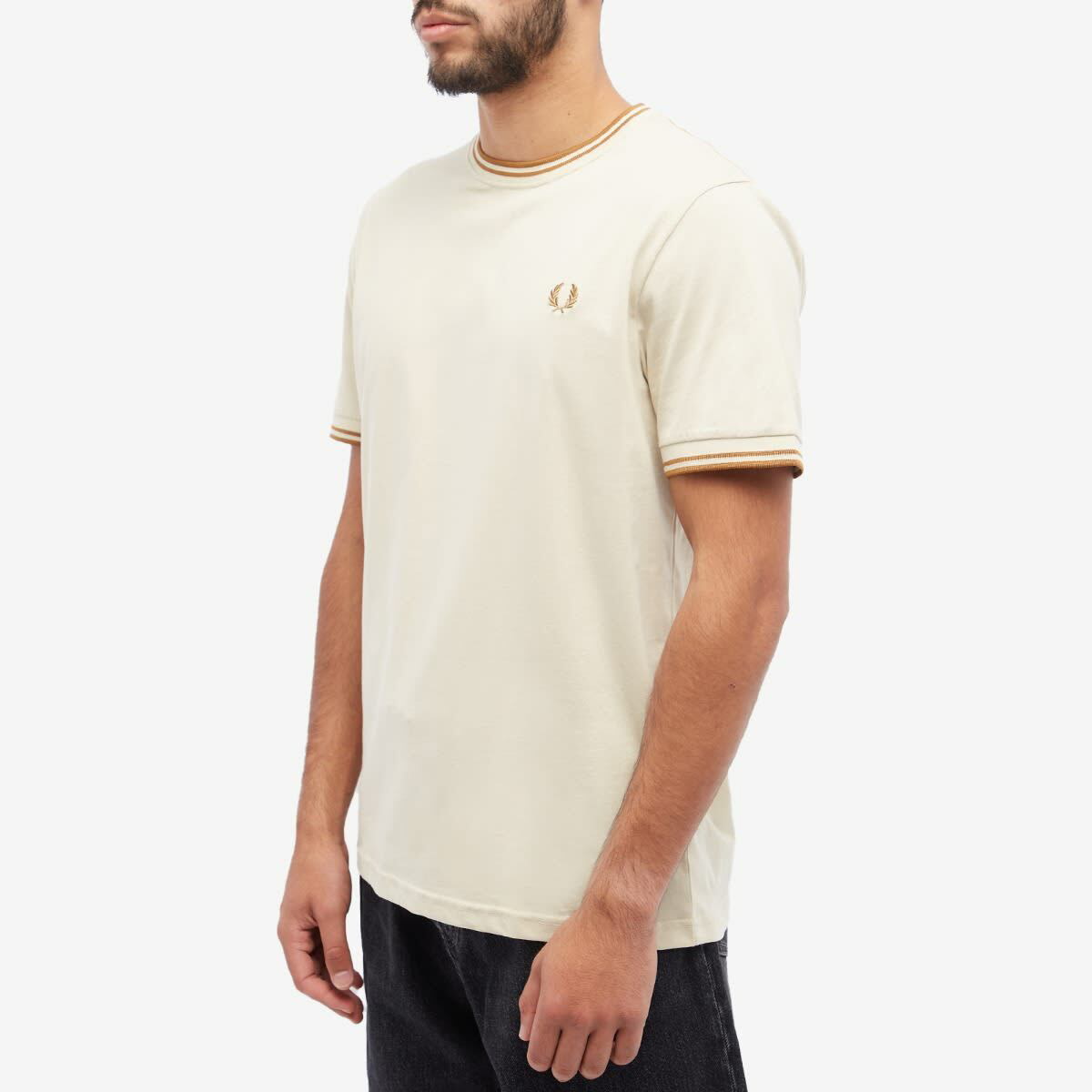 Fred Perry Men's Twin Tipped T-Shirt in Oatmeal Fred Perry