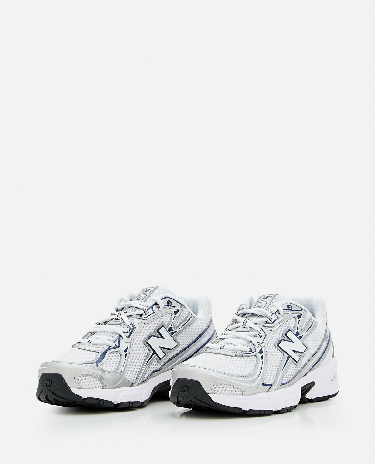 New Balance U740 Sneakers