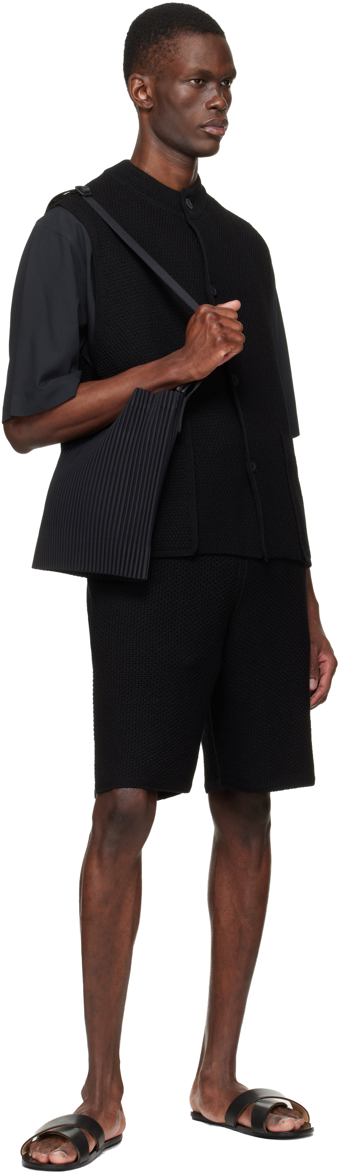 HOMME PLISSÉ ISSEY MIYAKE Black Rustic Knit Vest