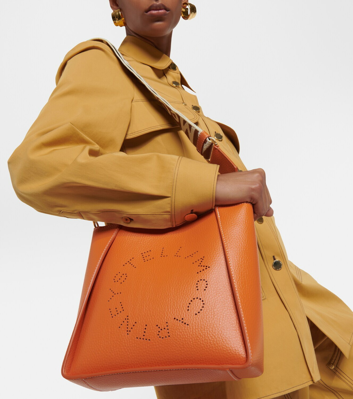 人気！【Stella McCartney】logo-detail shoulder bag Women Black Logo Square Crossbody Bag | Stella McCartney US