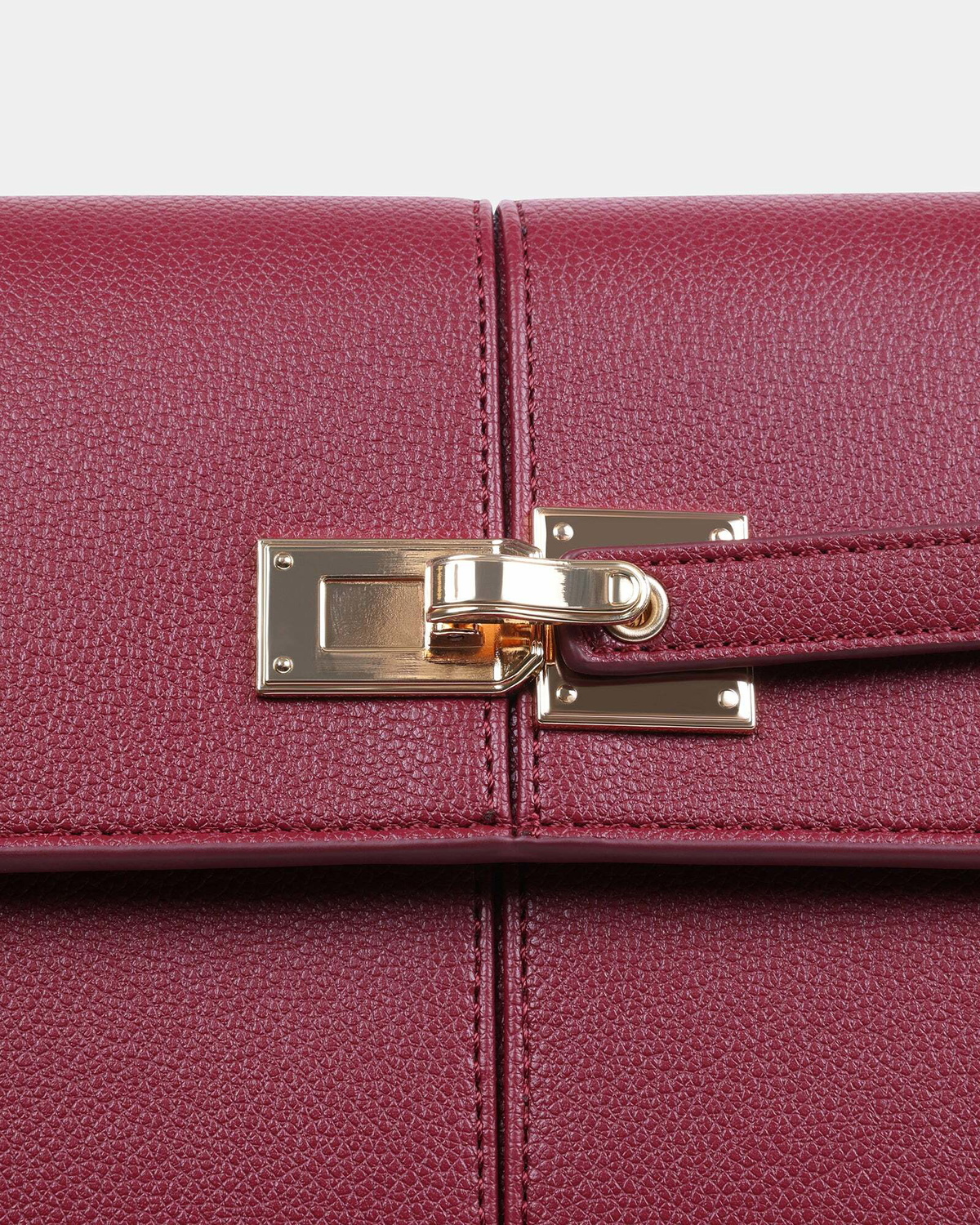 Steve Madden Bluna Bag in Burgundy