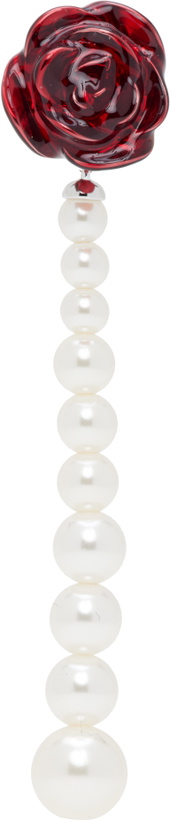 Photo: SHUSHU/TONG YVMIN Edition Faux-Pearl Chain Rose Single Earring