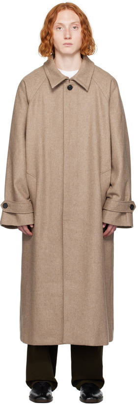 Photo: Mark Kenly Domino Tan Studio Taupe Christof Coat