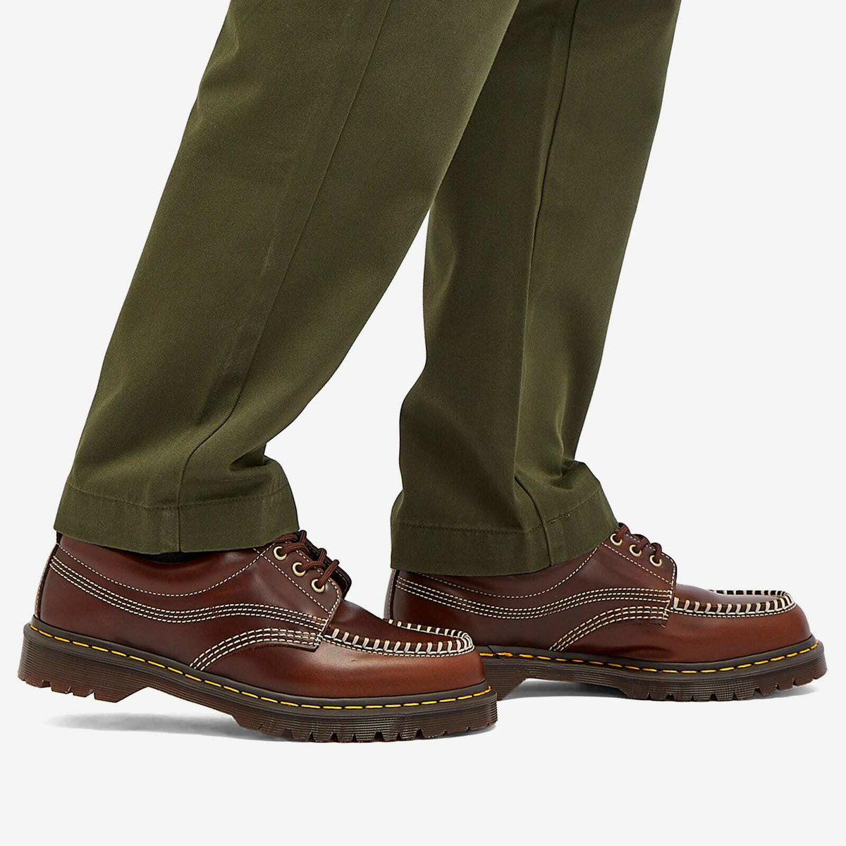 Dr. Martens Men's Lowell Leather Shoe Sneakers in Butterscotch