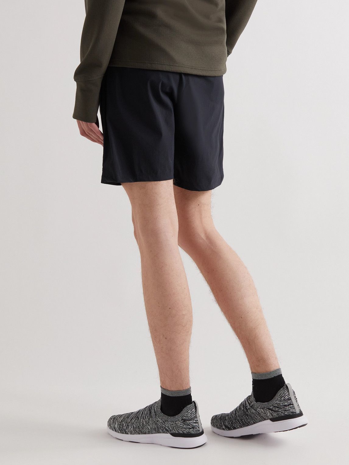 Houdini - M's Wadi Straight-Leg Belted Stretch-Jersey Shorts