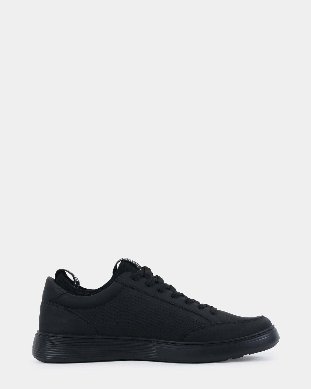 Steve Madden Lazlo Sneakers in Black Nubuck