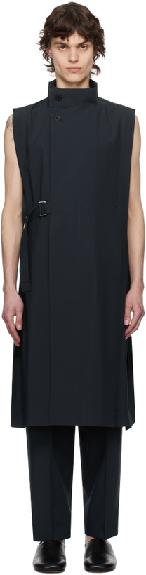 Photo: 132 5. ISSEY MIYAKE Navy Flat Tuck Coat