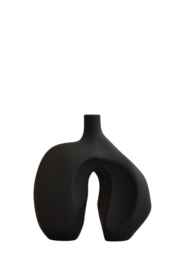 Photo: 101 Copenhagen Sculptural Ceramic Vase